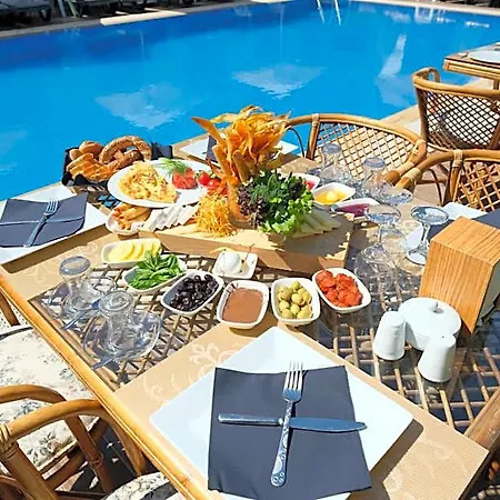 Cinar Butik Bodrum 호텔 3*
