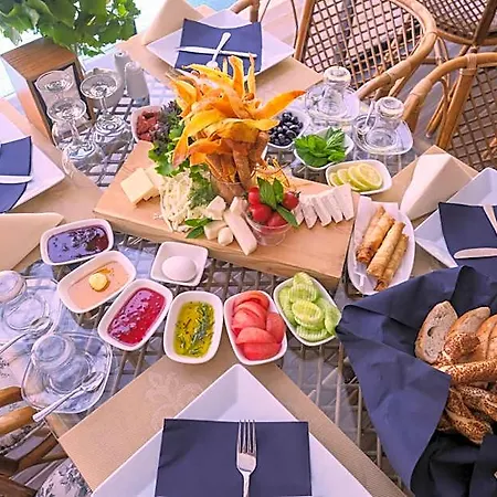 호텔 Cinar Butik Bodrum 3*