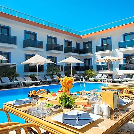 호텔 Cinar Butik Bodrum 바이즈
